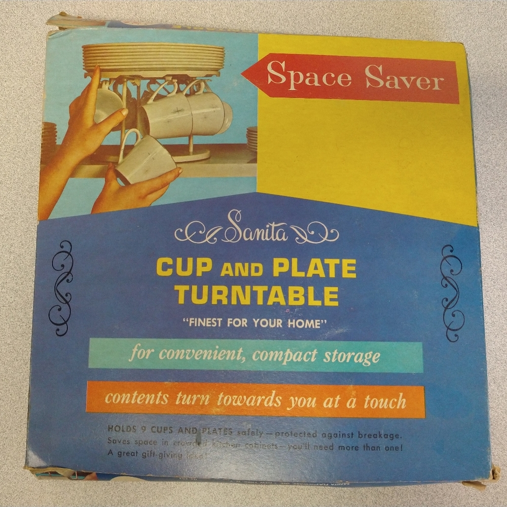 Vintage cup & plate turntable, new in original box